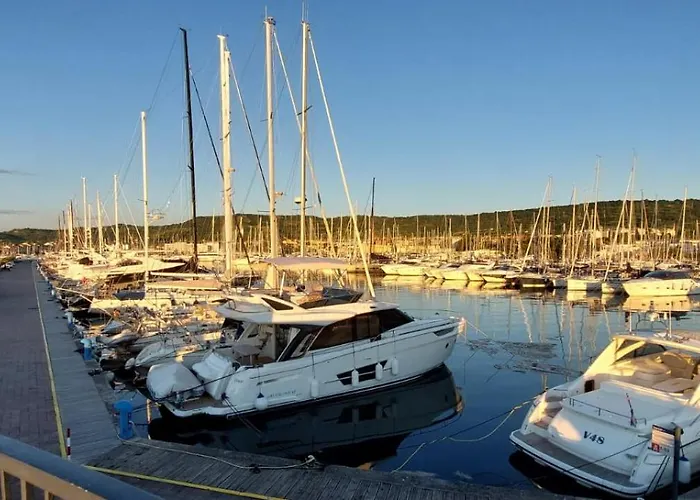 Apartma Lili إيزولا