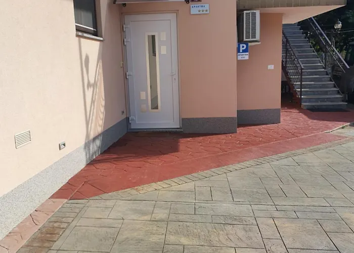 Apartma Lili إيزولا